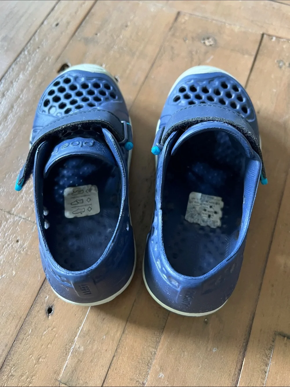 Plae Mimo blue perforated waterproof sneakers little kids size 8 blue